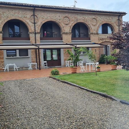 Agriturismo Arte Contadina Fiorenzuola d'Arda Luaran gambar