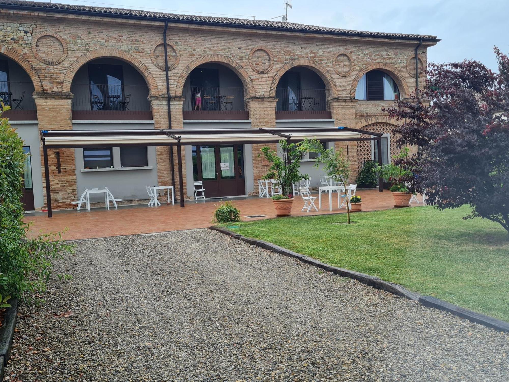 Agriturismo Arte Contadina Fiorenzuola d'Arda Luaran gambar
